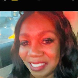 Meet your Posher, Valarie